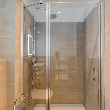 Homaris Kreuzberg 61 מלון דירות