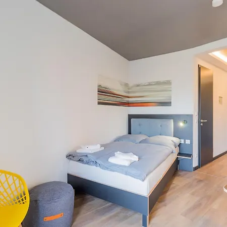 Homaris Kreuzberg 61 4* Berlín