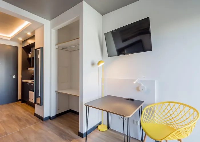 Homaris Kreuzberg 61 4* Берлин